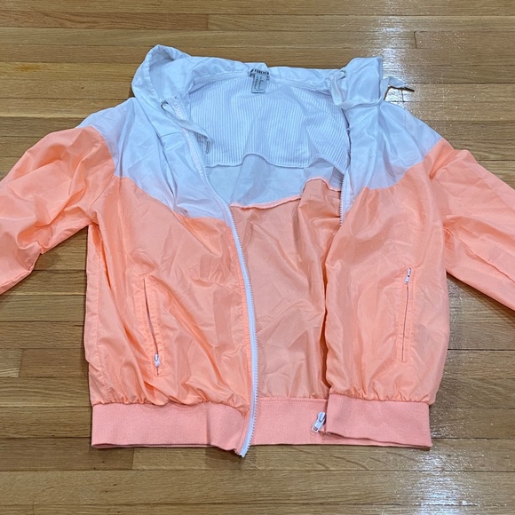 Forever 21 Active Hooded Windbreaker - Picture 2 of 4